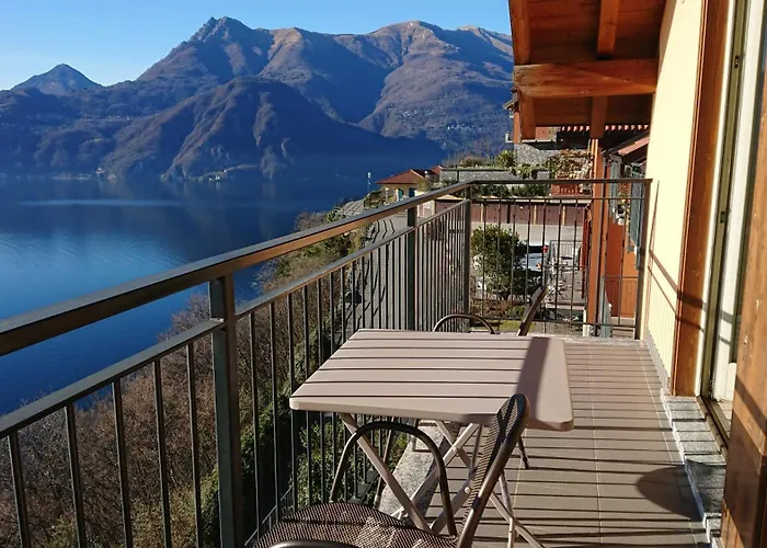 Lakecomoweb Apartments